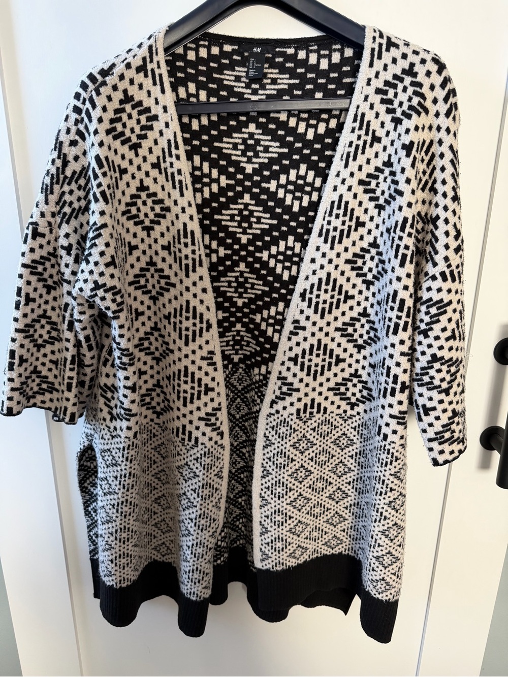 H&M Black and Cream Geometric Open-Front Cardigan